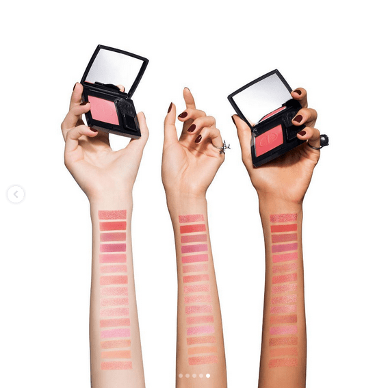 Dior ROUGE BLUSH 250 Bal Magasin - vente & achat en ligne Casablanca Maroc Dior ROUGE BLUSH 250 Bal Magasin - vente & achat en ligne Casablanca Maroc